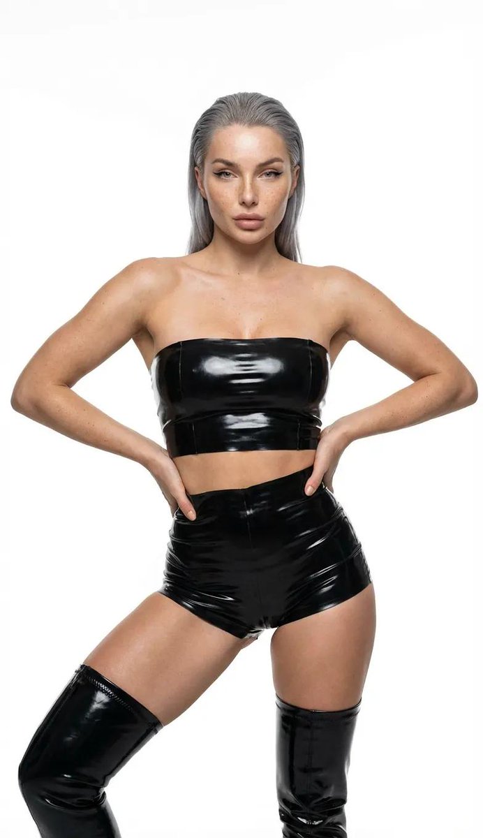 Minimalist Black Latex Fashion